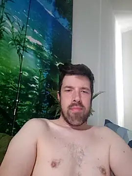 Snapshot of welcome-to-the-jungle chatting on March 22, 9:34 am welcome-to-the-jungle online show from March 22, 9:34 am