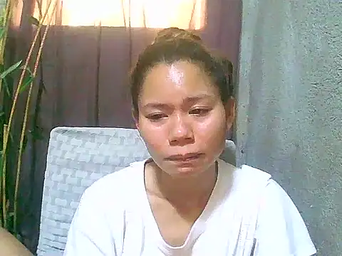 Sweeetgurll online show from May 3, 1:55 am