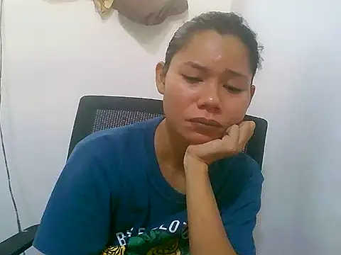 Sweeetgurll online show from June 14, 12:08 am