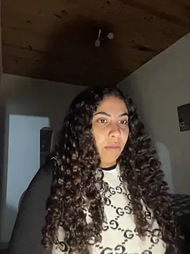 Snapshot of A_maddy chatting on May 10, 10:59 pm A maddy online show from May 10, 10:59 pm