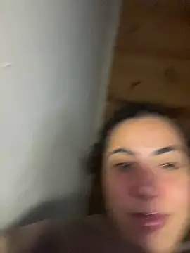 Snapshot of A_maddy chatting on May 19, 9:54 pm A maddy online show from May 19, 9:54 pm