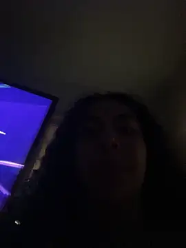 Snapshot of A_maddy chatting on June 27, 6:02 pm A maddy online show from June 27, 6:02 pm