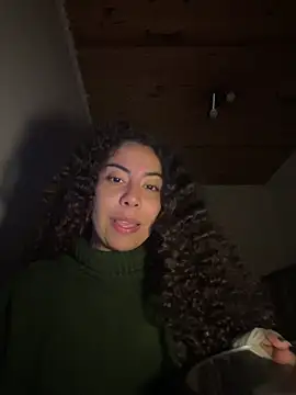 Snapshot of A_maddy chatting on July 8, 12:15 am A maddy online show from July 8, 12:15 am