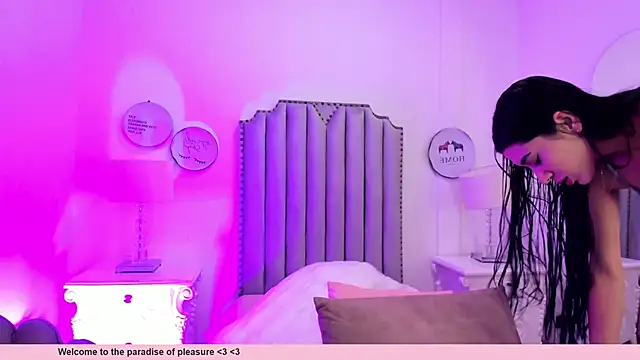 Snapshot of Alison_Carde05 chatting on May 4, 6:59 pm Alison Carde05 online show from May 4, 6:59 pm