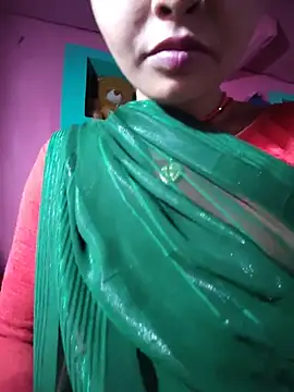 Snapshot of Monika_thakurr chatting on May 20, 2:23 pm Monika thakurr online show from May 20, 2:23 pm