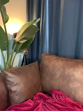 Canneela online show from October 2, 3:19 pm