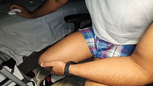 Snapshot of catt18 chatting on November 12, 3:56 pm catt18 online show from November 12, 3:56 pm