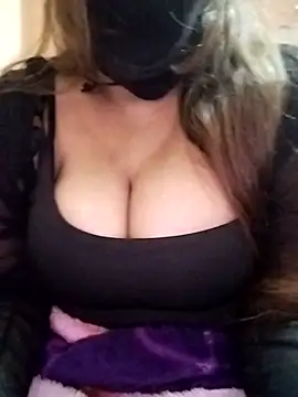 Urban Queen online show from November 20, 10:09 pm