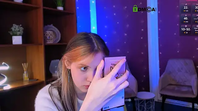 Snapshot of luna_tin chatting on November 22, 9:30 am luna tin online show from November 22, 9:30 am