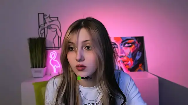 Snapshot of luna_tin chatting on November 28, 7:05 pm luna tin online show from November 28, 7:05 pm