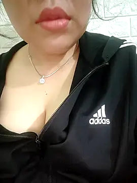 Julyy08 online show from May 9, 10:53 am