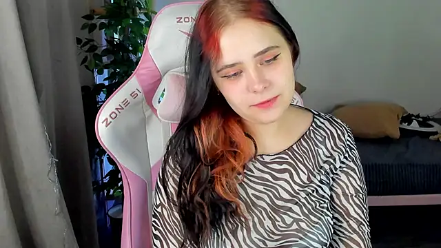 Alis Platt online show from November 3, 6:25 am