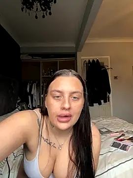 Snapshot of Victoriasteel chatting on November 9, 11:41 am Victoriasteel online show from November 9, 11:41 am