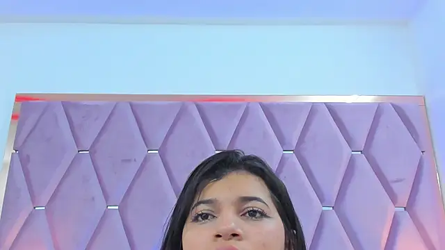 MaskedGirl  online show from October 19, 1:01 pm