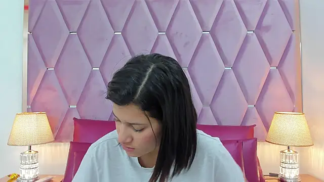 MaskedGirl  online show from December 5, 11:41 am