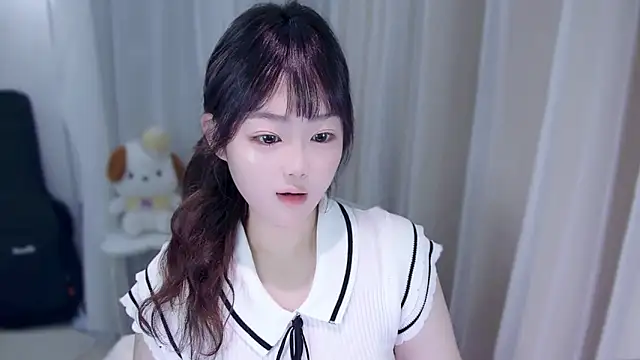 Snapshot of YUANYUAN-A chatting on November 12, 12:05 pm YUANYUAN-A online show from November 12, 12:05 pm