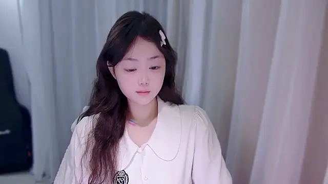 Snapshot of YUANYUAN-A chatting on November 13, 1:15 am YUANYUAN-A online show from November 13, 1:15 am