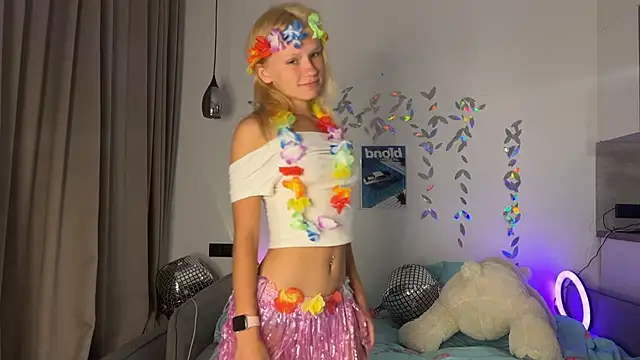 lxsundollyxl online show from October 4, 3:15 am