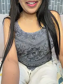 Riya-6969 online show from June 11, 2:26 pm