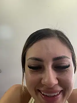 Snapshot of Isabellaa_Palacios chatting on March 14, 4:56 pm Isabellaa Palacios online show from March 14, 4:56 pm