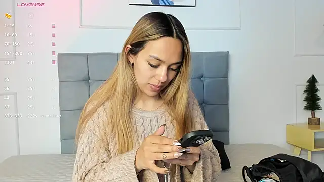 nikolevoshkie  online show from March 13, 7:31 pm