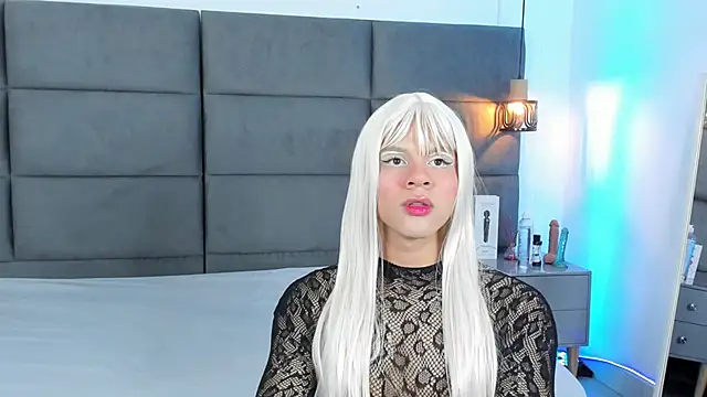 Slenna Moon online show from November 15, 3:04 am