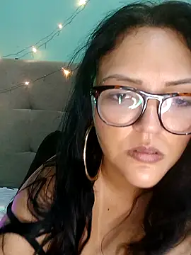 AuroraChest online show from November 26, 10:38 am