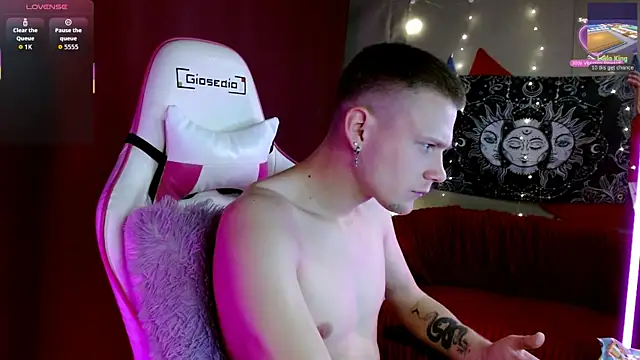 Xavier Night81 online show from October 11, 8:13 am