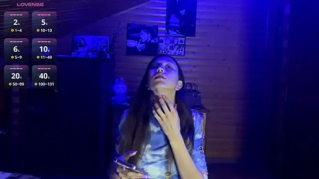 Shyselly online show from October 29, 5:25 pm