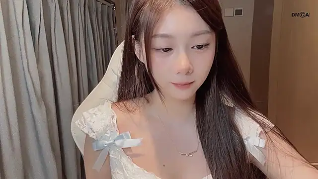 Makinghappymyself  online show from December 17, 6:41 am