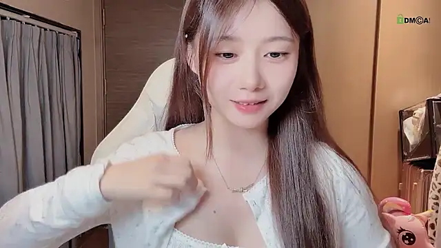 Makinghappymyself  online show from July 6, 1:41 pm