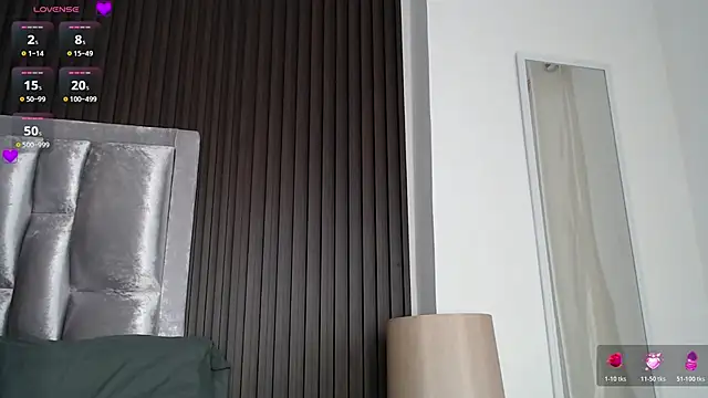 Snapshot of Zahra_milks chatting on May 13, 1:41 pm Zahra milks online show from May 13, 1:41 pm