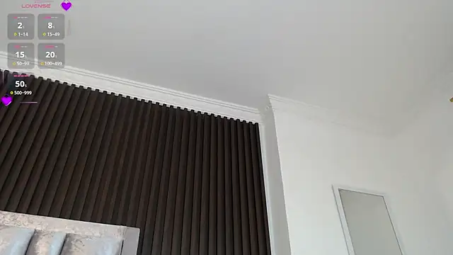 Snapshot of Zahra_milks chatting on May 14, 1:40 pm Zahra milks online show from May 14, 1:40 pm