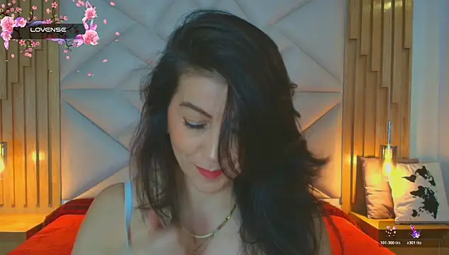 allie pearl online show from December 5, 12:03 pm