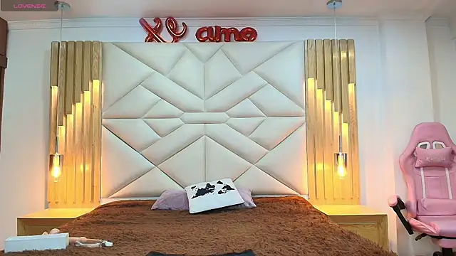 allie pearl online show from March 13, 12:01 pm