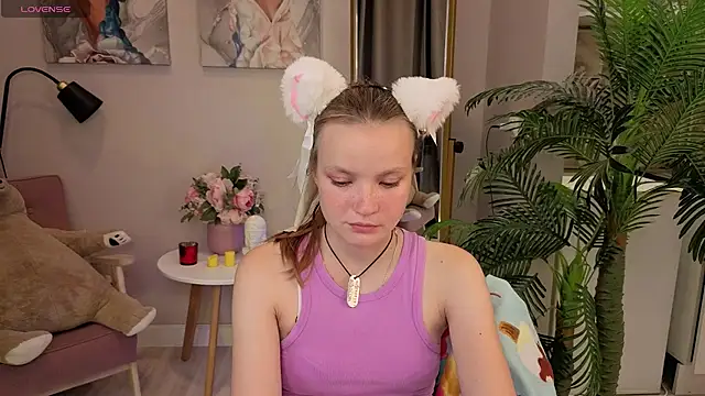 Snapshot of Ginger_Emma chatting on September 21, 9:16 pm Ginger Emma online show from September 21, 9:16 pm