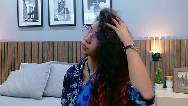 luna roja25 online show from November 25, 1:33 pm