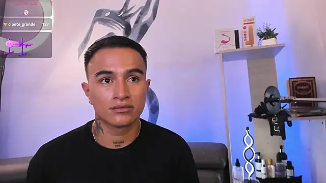 LiamDeep online show from December 5, 1:14 am