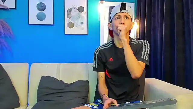 Marcus and Tony online show from March 5, 3:35 am