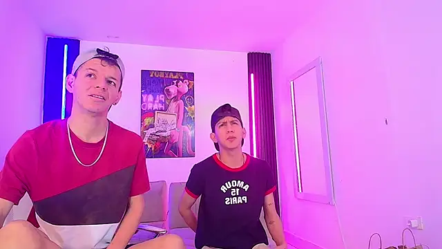 Snapshot of Marcus_and_Tony chatting on July 28, 9:47 pm Marcus and Tony online show from July 28, 9:47 pm