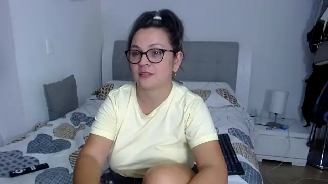 sophie lopez1 online show from February 18, 1:56 am