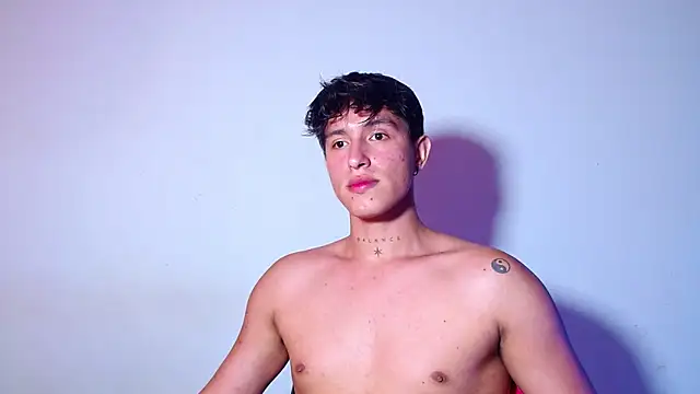 rowanbigboy23 online show from April 23, 5:48 pm