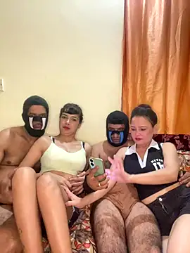 Snapshot of stargroup chatting on October 13, 1:11 pm stargroup online show from October 13, 1:11 pm