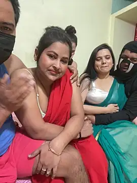 Snapshot of stargroup chatting on December 14, 11:04 am stargroup online show from December 14, 11:04 am