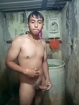 lalop221 online show from December 17, 7:14 am