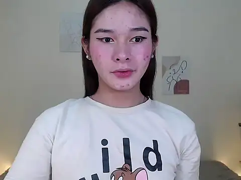 Snapshot of sassymimi69 chatting on November 17, 7:03 am sassymimi69 online show from November 17, 7:03 am