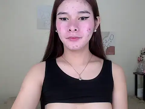 Snapshot of sassymimi69 chatting on November 18, 7:24 am sassymimi69 online show from November 18, 7:24 am