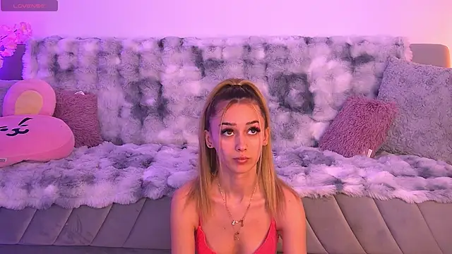 AmyKent  online show from May 4, 3:52 pm