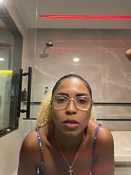 Snapshot of bobbiebbb chatting on March 20, 8:52 am bobbiebbb online show from March 20, 8:52 am