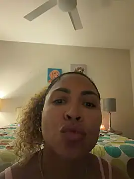 bobbiebbb online show from July 31, 10:25 am